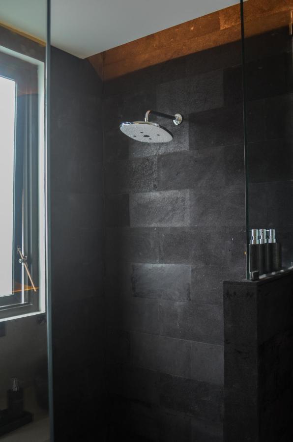 Villa Poppy Bumbak Canggu Екстериор снимка