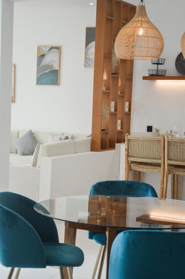 Villa Poppy Bumbak Canggu Екстериор снимка