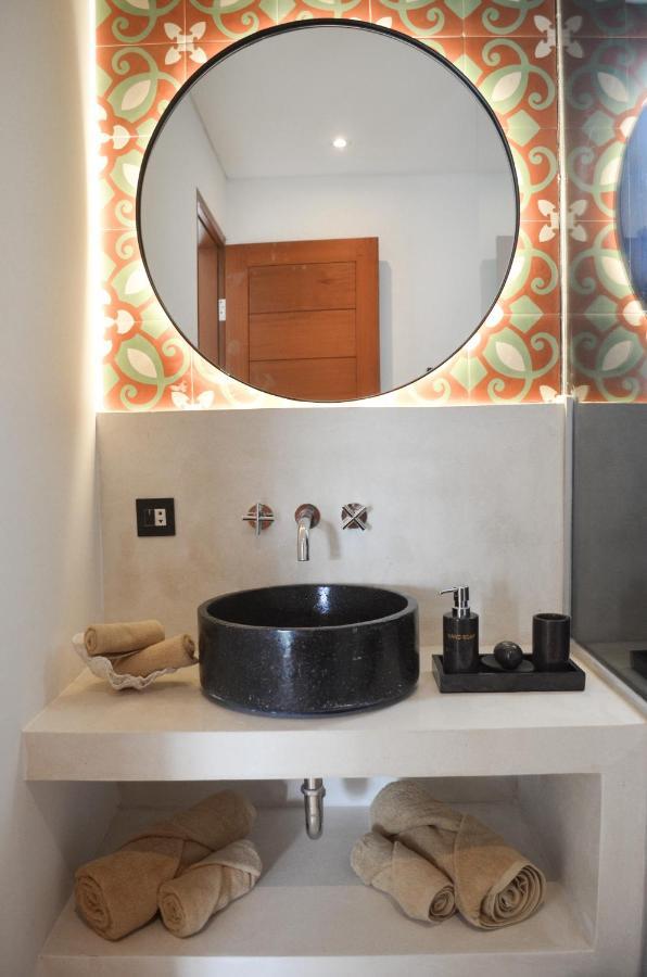 Villa Poppy Bumbak Canggu Екстериор снимка