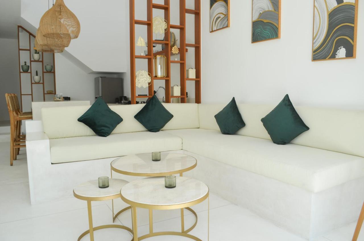 Villa Poppy Bumbak Canggu Екстериор снимка