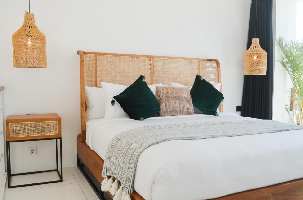 Villa Poppy Bumbak Canggu Екстериор снимка