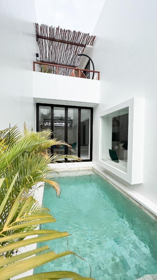 Villa Poppy Bumbak Canggu Екстериор снимка