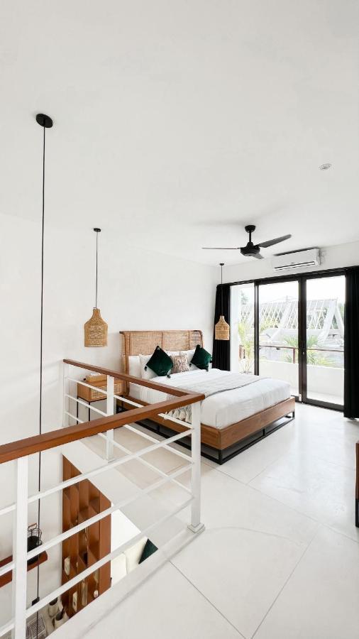 Villa Poppy Bumbak Canggu Екстериор снимка