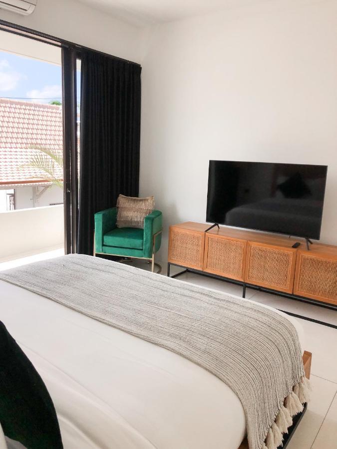 Villa Poppy Bumbak Canggu Екстериор снимка